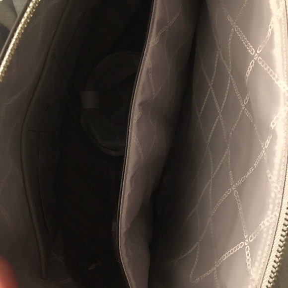 ⭐️NWT‼️Michael Michael Kors Tote ‼️ - Picture 3 of 6